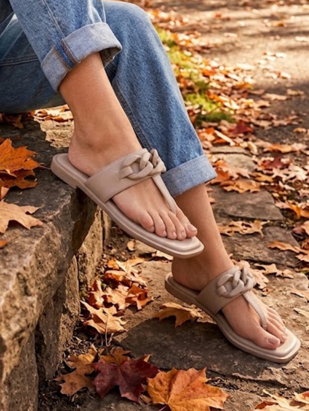 Steve Madden Ariellah Taupe Chain-Link Thong Sandals Size 7.5 Summer Flat Sandal